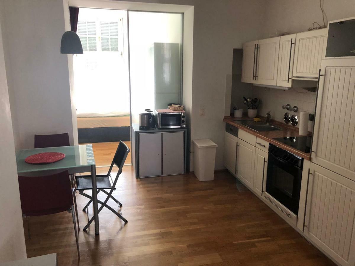 Ferienwohnung Mitten In Wiesbaden Exteriér fotografie