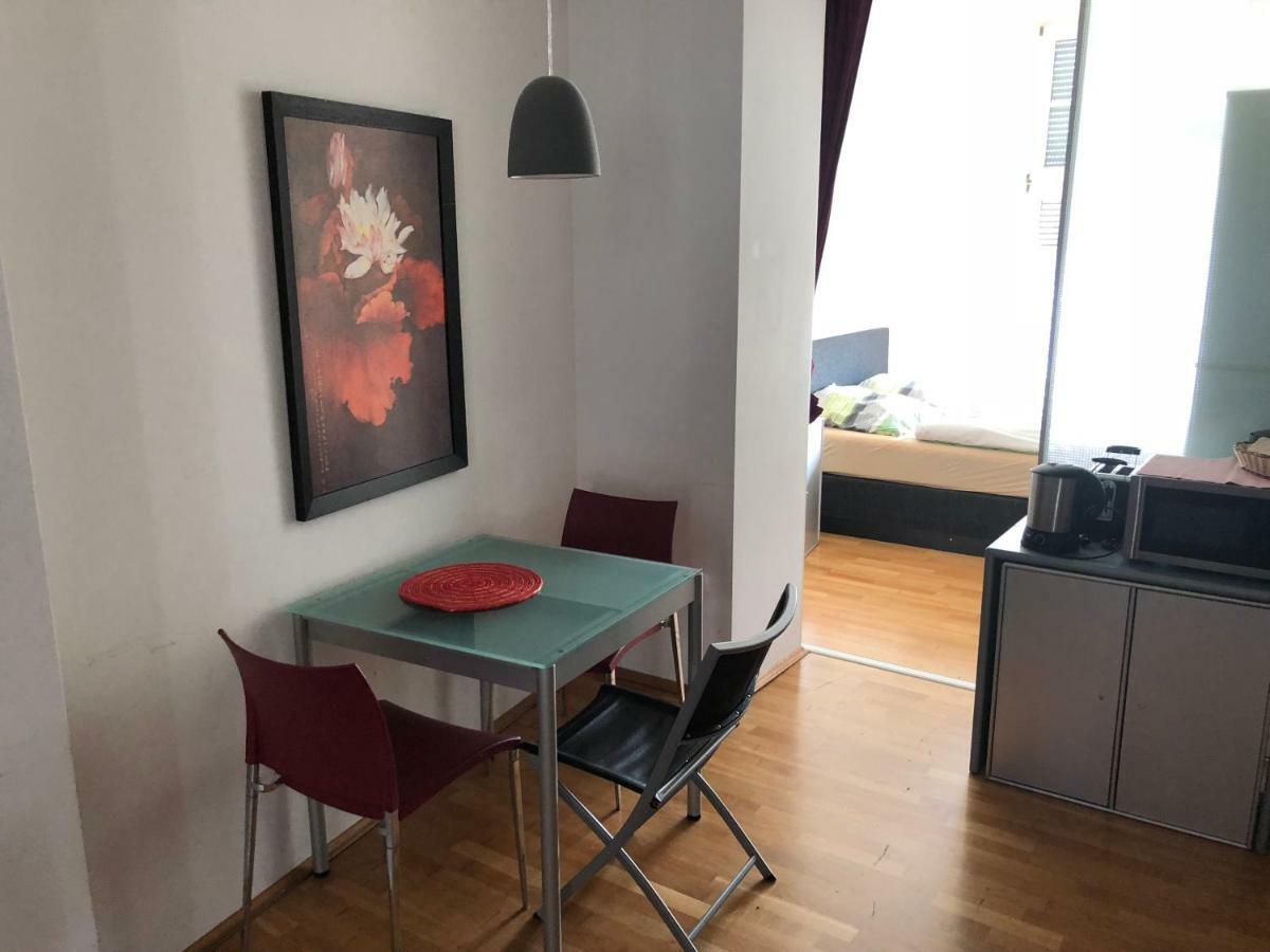 Ferienwohnung Mitten In Wiesbaden Exteriér fotografie